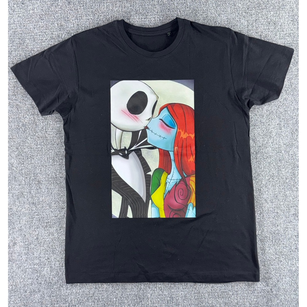Disney Nightmare Before Christmas Jack & Sally Kissing Graphic T-Shirt Black S